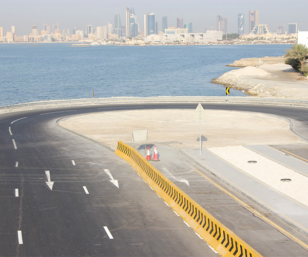 U-turn at the end of a highway